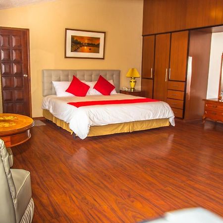 Hotel Chimborazo Internacional 리오밤바 외부 사진
